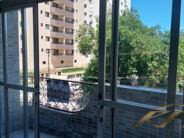 #V043 - Apartamento para Venda em Santos - SP